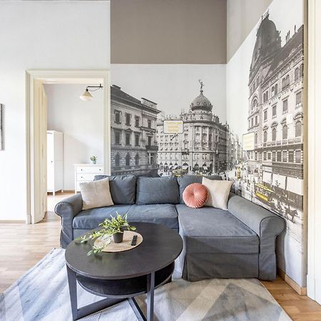 Cozy & Nostalgic Budapest Style Apartment In The Center Exterior photo