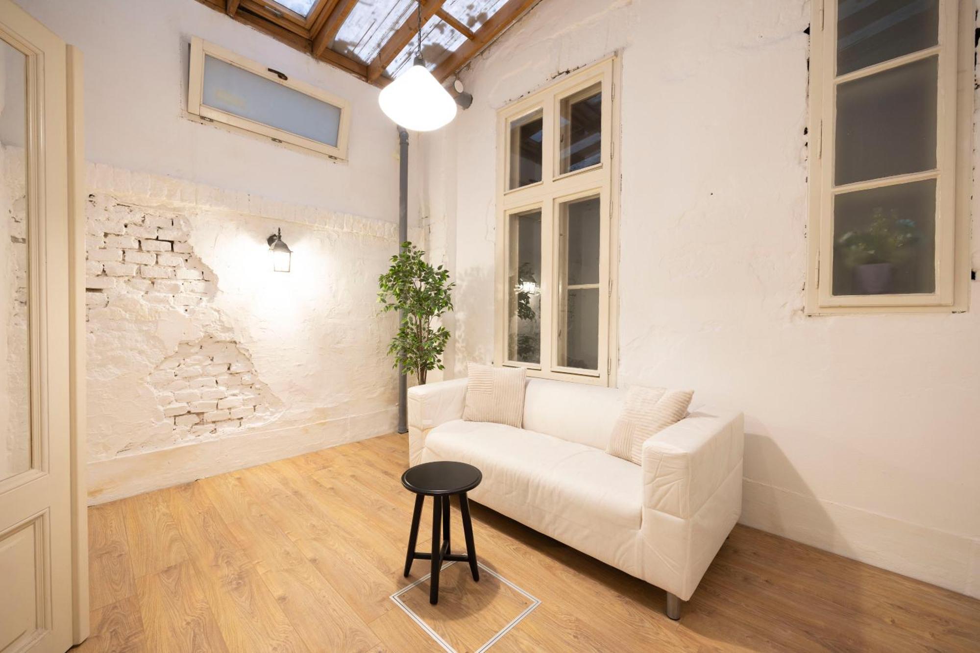Cozy & Nostalgic Budapest Style Apartment In The Center Exterior photo